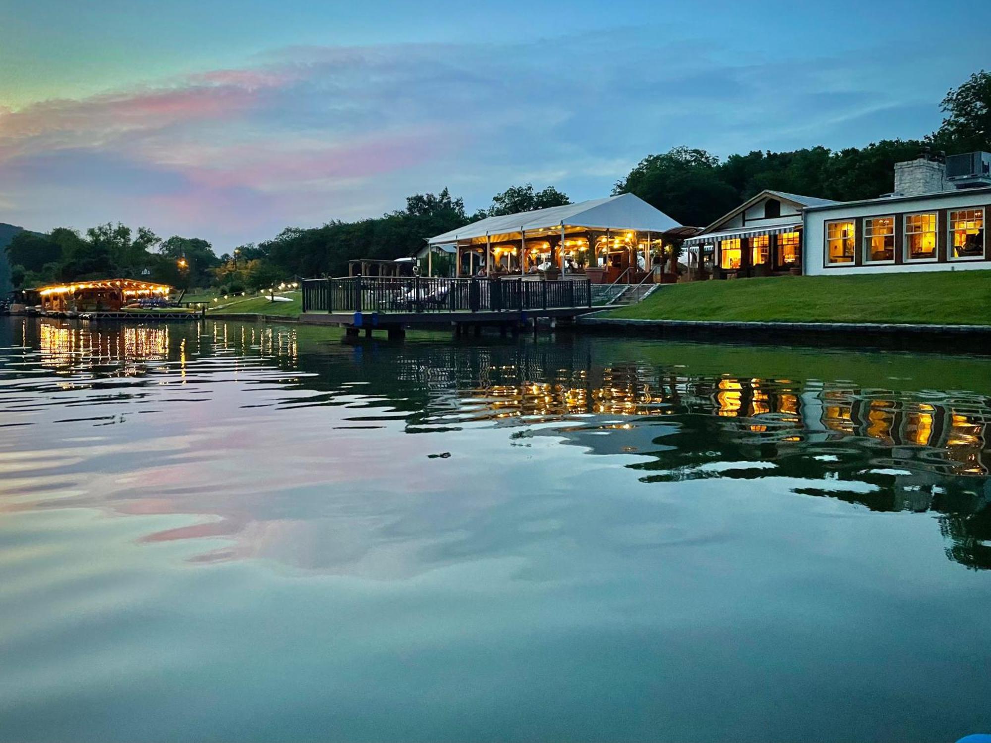 Lake Austin Spa Resort Bagian luar foto
