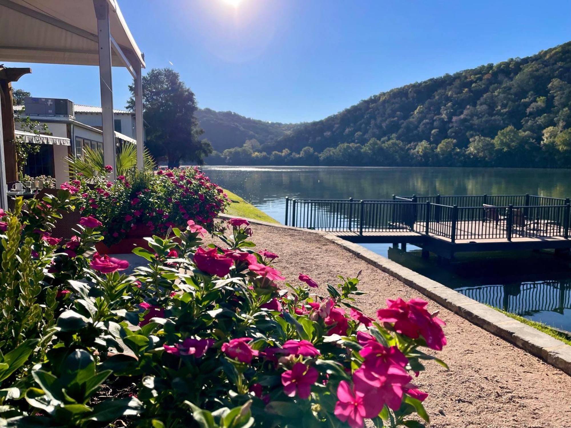 Lake Austin Spa Resort Bagian luar foto